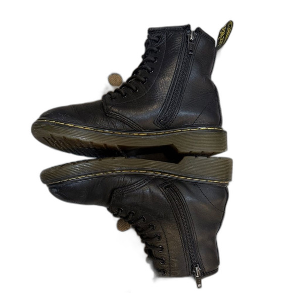 Dr. Martens Black Kids Combat boots. Size 1 Little Kids - Picture 6 of 8